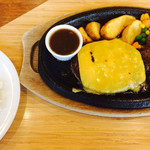 K'sグリル - オールビーフハンバーグ&カットステーキ＋チェダーチーズ