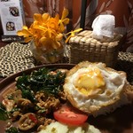 Jim Thompson Restaurant and Lounge - 