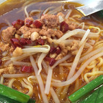 新中華 - 台湾ラーメンの具材