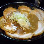 新月 - チャーシュー麺(醤油)　９００円