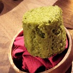 イレテテュヌフワ - バジルのスポンジ