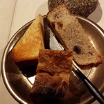 イレテテュヌフワ - パン