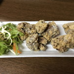 ふみ坊亭 - 若鶏のから揚げ カレー風味（480円）