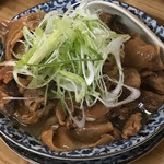 串屋横丁 - もつ煮込みのボリューム感・鮮度ともに非常に良好です(´▽｀)/