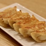 コムギノキラメキ〈小麦〉 - 台湾餃子¥350