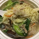圓山大飯店 - 麺はやや太め