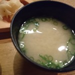 寿司ろばた 八條 - お味噌汁。