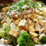 太鼓判亭 - 創作サラダ、クリームチーズの西京焼きが地味に良い感じ。