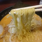 北海道らーめん おやじ - 強縮れ麺