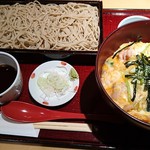 日本そば あけの蕎 - 親子丼と蕎麦