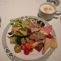 ロウリーズ・ザ・プライムリブ 恵比寿ガーデンプレイス店 - 