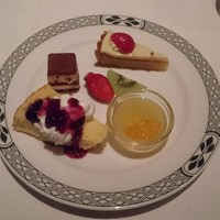 ロウリーズ・ザ・プライムリブ 恵比寿ガーデンプレイス店 - 