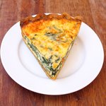 まちのパーラー - ほうれん草とリコッタチーズのキッシュ 520円