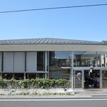 まちのパーラー - 外観の風景です