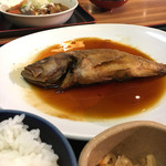 がってん食堂大島屋 - 日替わり煮魚定食、この日はメバル 780円だったかな？ご飯少なめにしたら50円引きになった！安くてお手頃！