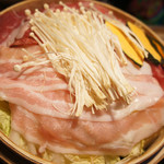 Unikuto Nikuzushi Yakei Koshitsu Izakaya Sozai An - 
                        豚・牛しゃぶと野菜のせいろ蒸し～２種類のタレで～