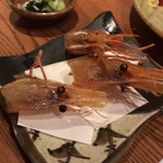 のどぐろ専門 銀座 中俣 - 鮮魚五点盛りの海老の頭を素揚げにしてもらいました。