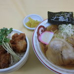 谷村パーキングエリア（上り） フードコート - から揚げ丼ラーメンセット　870円