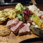 オステリア・アモーレ - 前菜の盛り合わせ