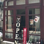 Sakura Sake - 店舗入口