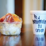 Henry’s Place - カットフルーツとアイスクリーム