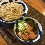 森の麻布 - 鴨南蛮そば。お蕎麦はプラス100円で青しそそばに。