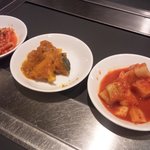 百済カルビ - 前菜のキムチたち