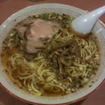 名物屋 - ラーメン ¥700