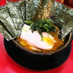 家系ラーメン とらきち家 - ラーメン＋のり  ￥650＋￥70