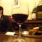 Wine Bar Ninomiya Sjr． - ●深い藍色。ガツンとヘビーな舌触り。