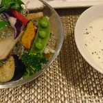 Aburappokunai Herushi Chuuka Aisaika - サラダ・スープ