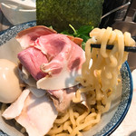 中華そば 四つ葉 - 太麺