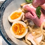 中華そば 四つ葉 - たまごっぷり