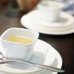 Noi Thai Cuisine - 取り分け用スープ