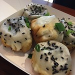 Cheung Hing Kee Shanghai Pan-fried Buns - トリュフ入りの焼き小籠包◎