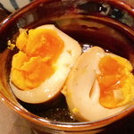玉や - シナモンの香り漂う煮卵