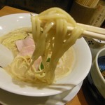 銀座 篝 - ストレート中細タイプの中華麺