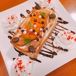 ビストロ ロベン - カカオ55%使用＊メレンゲで覆われたケーキ