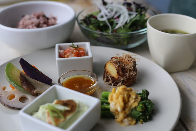 Refs Kitchen 熱海 レフズキッチン 熱海 自然食 食べログ