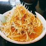 Okayama raamen menya shousei - ﾄﾞﾂｶﾝねぎ盛赤だし味噌ラーメン、730円