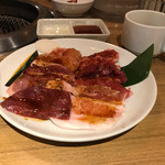 美食焼肉トラジ 葉菜 - 