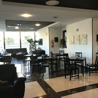 His Majesty Hotel -