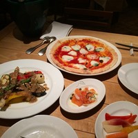 Osteria UVA RARA 横浜 - 