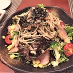 紋兵衛 - 蕎麦サラダ