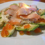 ◎ Grilled salmon, avocado, and mayonnaise! Salmon roe