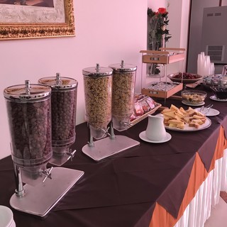 His Majesty Hotel -