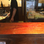 麺屋 のスたOSAKA - 入り口正面のカウンター席に座りましたよ