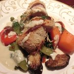 コントワール ミサゴ - ランチ+デザート 1600円 の豚ヒレ肉のカダイフ包み焼き アンチョビクリーム＆自家製ウスターソース