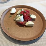 前菜のカプレーゼ。カルパッチョがお勧めかも。