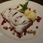 カフェゴーサンブランチ - 焼き立てアップルパイ(750円)